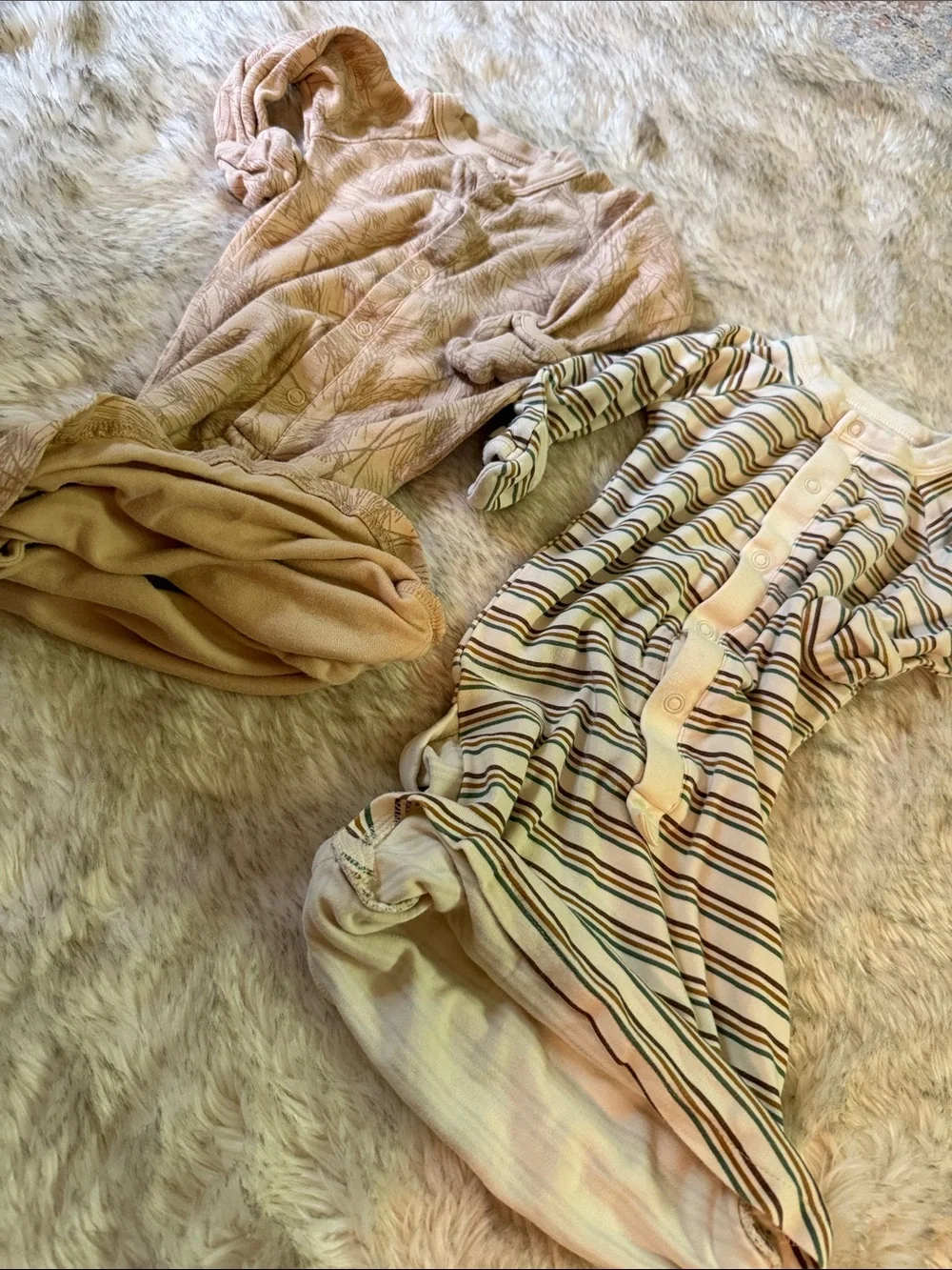 Goumi Baby Gown Bundle 3-6 months